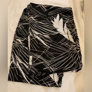 NWT Masai Black & White Bird Scarf Wrap